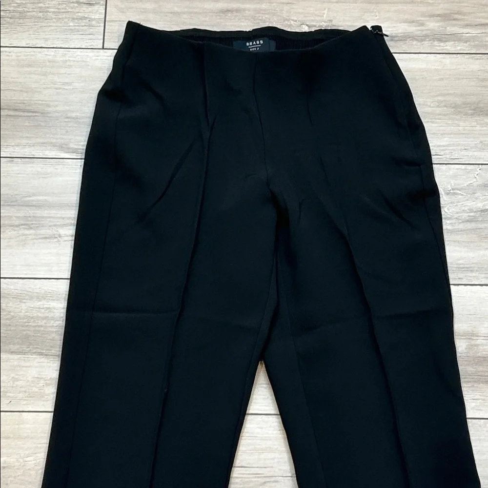 BRASS pleated straight leg ankle pants in black size 2